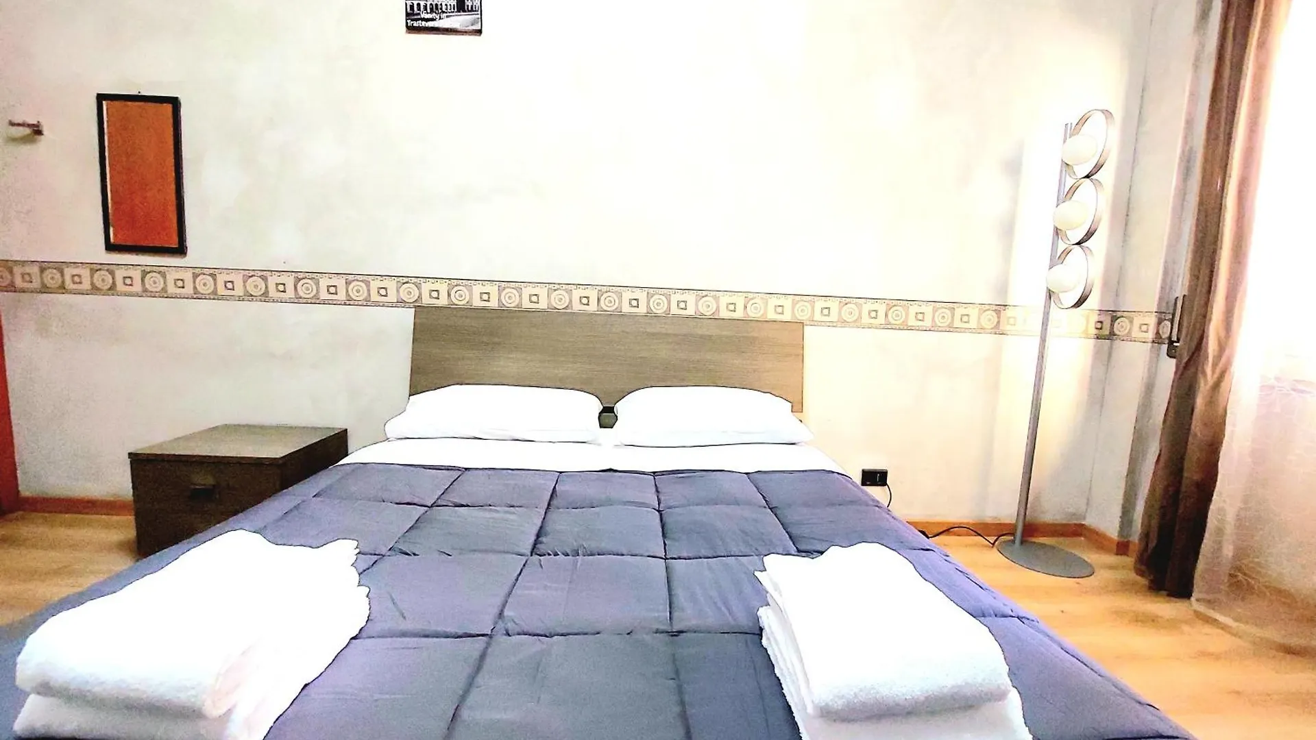 Apartment Trastevere In Station Rome