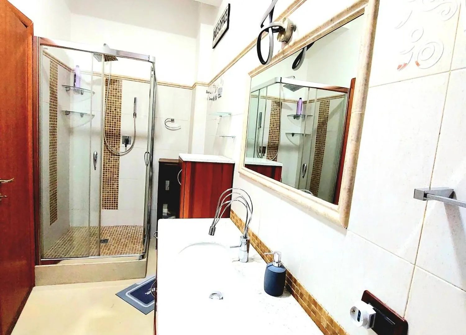 Apartment Trastevere In Station Rome